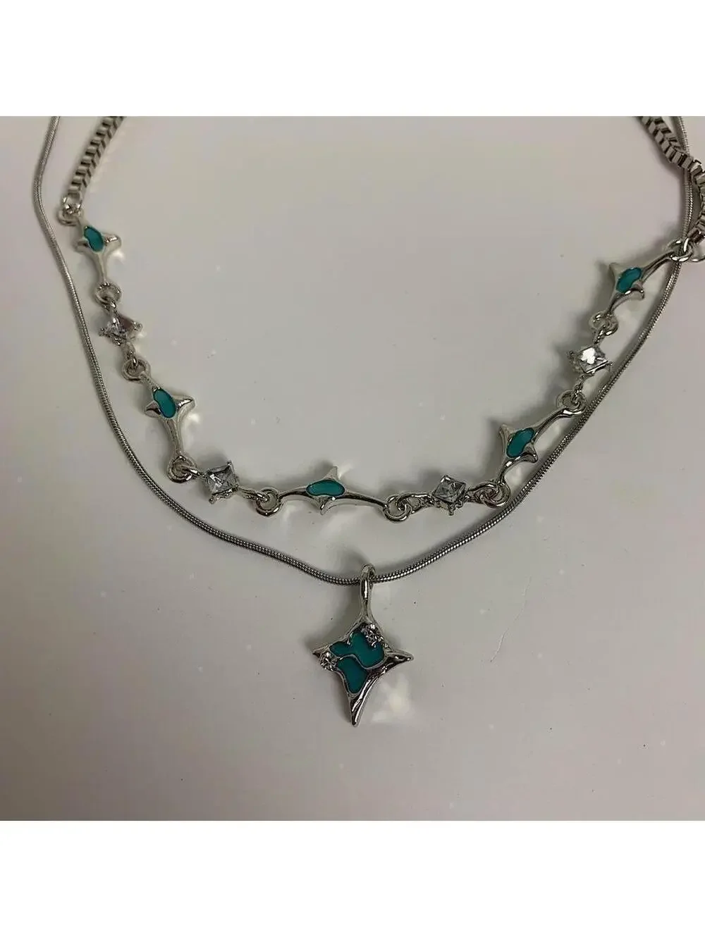 Cyber y2k 2000s style Futuristic Star pendant turquoise silver necklace. 2